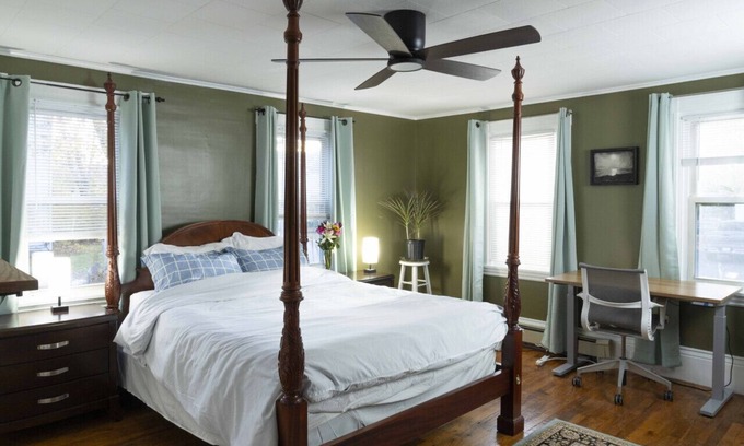 Southern Coast Appartement | Garden Getaway with Hot Tub