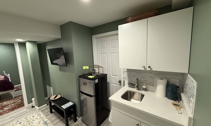 Montclair Appartement | Garden Hallow, Basement get away