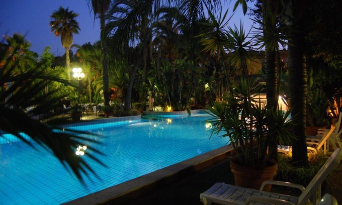 Carrubazza-Motta Maison | Garden Hotel