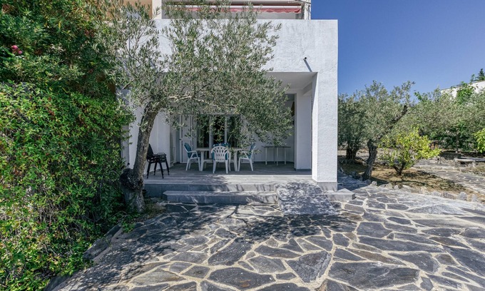 El Mas Bosca Appartement | Appartement "pie de jardín en Roses" avec terrasse et Wi-Fi