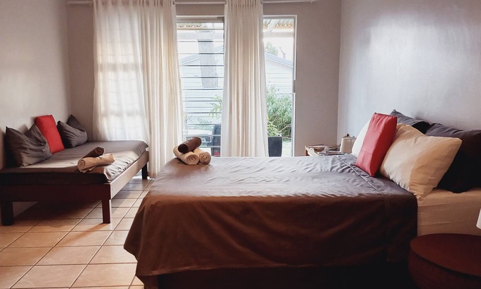Kleinmond Lit Et Petit-Déjeuner | Garden Room with Room service and lots to enjoy