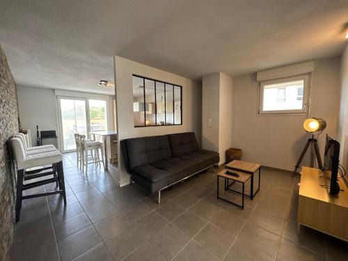 ZAC Andromede Appartement | Garden space - T4 - Airport - Garden - Tram