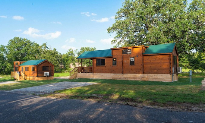 Lindale Cabine | Garden Valley Getaway