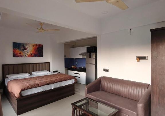 Sanpada Appartement | Garden-View Studio Apartment in Sanpada, Navi Mumbai