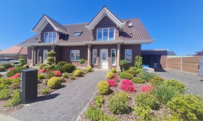 Norden Maison | Garden view vacation home - new build with luxury furnishings