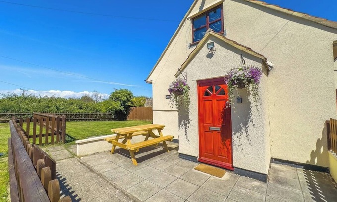 Kewstoke Maison | Gardeners Rest Cottage(Snug, Dog Friendly, Country Cottage)