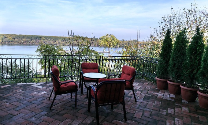 Zemun Maison | Le Gardosh Panorama propose un hébergement à Belgrade avec la meilleure vue sur le Danube.