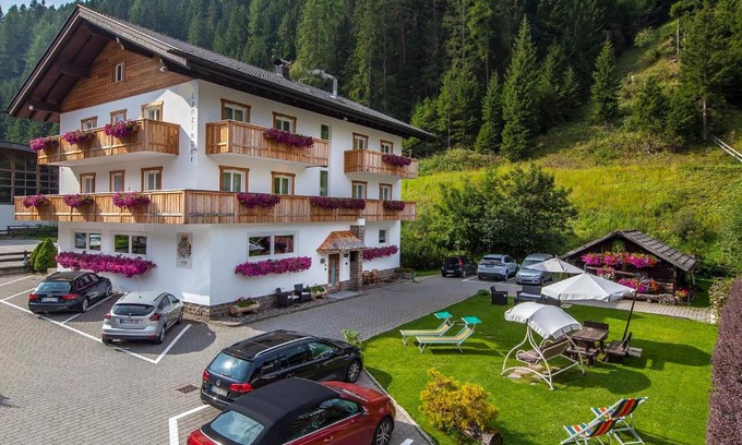 Selva di Val Gardena Hôtel | Garni Lanzinger