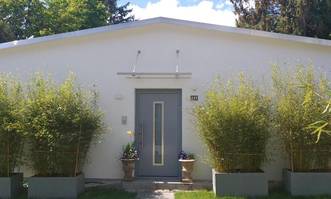 Bad Homburg v.d. Hoehe Appartement | Gartenchalet Rotkehlchen