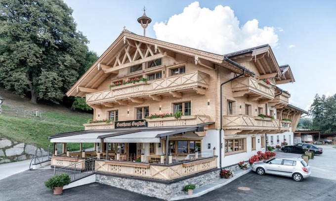 Fuegenberg Maison | Gasthaus Goglhof
