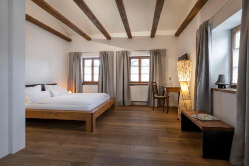 Fridolfing Hôtel | Gasthaus Unterwirt