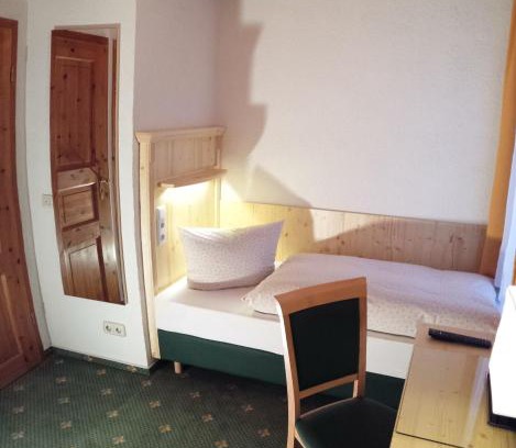 Oberderdingen Maison | Gasthaus Zur Ölmühle