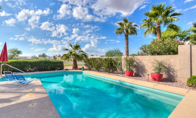 Palm Valley Maison | COMMUNAUTÉ PRIVÉE GATED PEBBLECREEK Accueil sensationnel avec piscine, bain à remous et voiture de golf