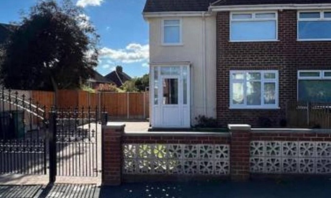 Smethwick Maison | Gated home close to Birmingham City Centre