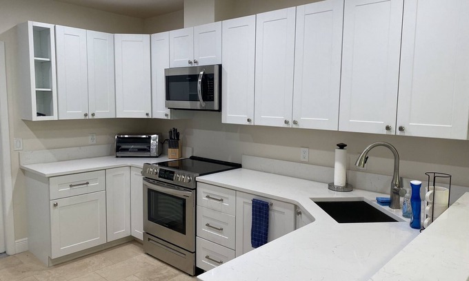 Samsula-Spruce Creek Copropriété | Gated - Pool - Golf - Dining - Daytona - Fly-in