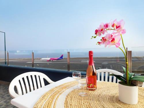Machico Maison | GATEONE AL Airport View House