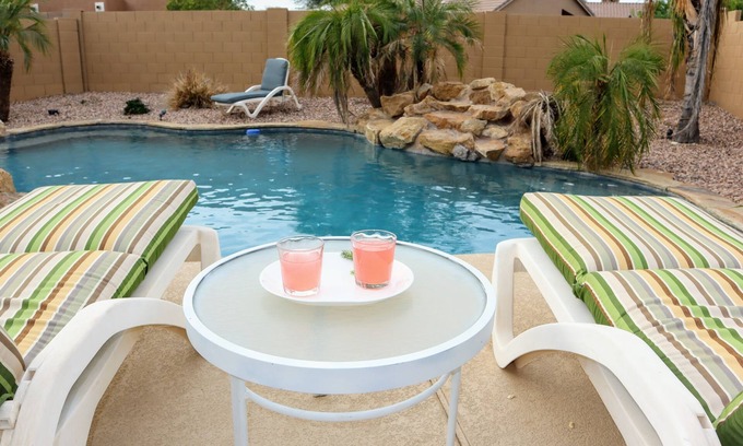 Coronado Ranch Maison | Gather! Heated Pool, 5 King Bedrooms, Playground, Trampoline & Pool Table