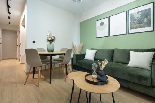 Thessaloniki Appartement | GatheringThess- The backyard