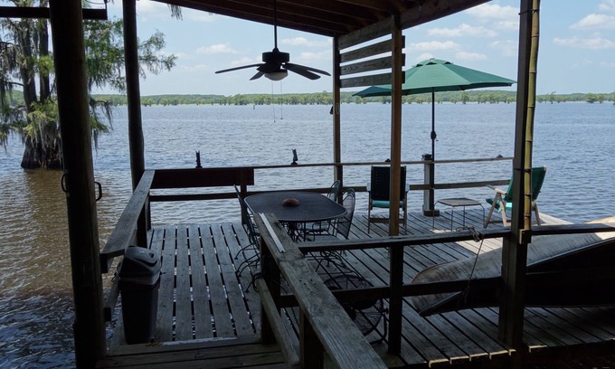 Jonesville Maison | Gator Lodge on Caddo Lake