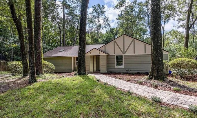 Gainesville Maison | Gator Pool and Hot Tub House -1.5 miles to Stadium