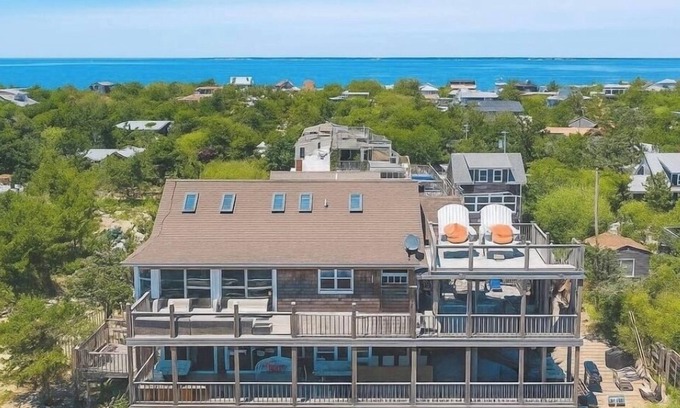 Ocean Bay Park Maison | Gatsby's - Heated Plunge Pool & Hot Tub in OBP, Sleeps 24, Steps From The Beach