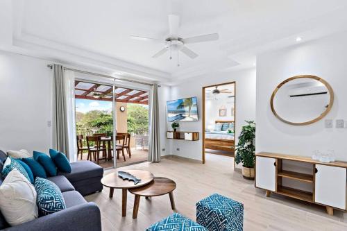 Tamarindo Appartement | Gav5 New Modern Condo Walking Distance to Beach