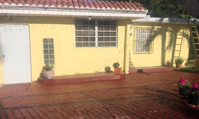 Quemados Maison | Gavidias Guest House