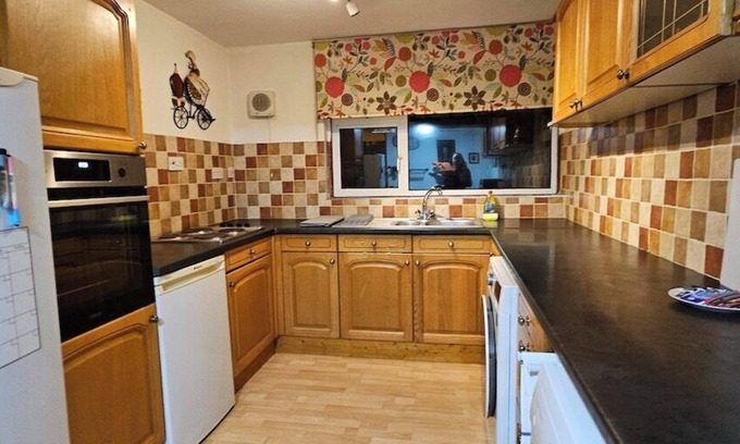 Bath Maison | MOUNT HOUSE ROAD, BATH