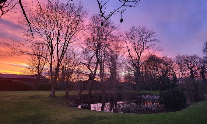 Great Hallingbury Maison | A Stone's Throw, Secluded, private accommodation for a peaceful stay.
