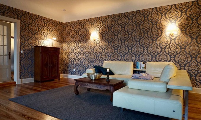 Muritz Maison | Gelbe Suite - Gutshaus Gevezin