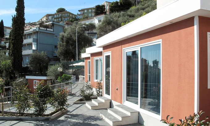 San Lorenzo al Mare Maison | Gelsomino (SLR403) by Interhome
