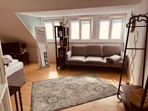 Stadtmitte/Neustadt Appartement | Gemütliche Dachgeschosswohnung