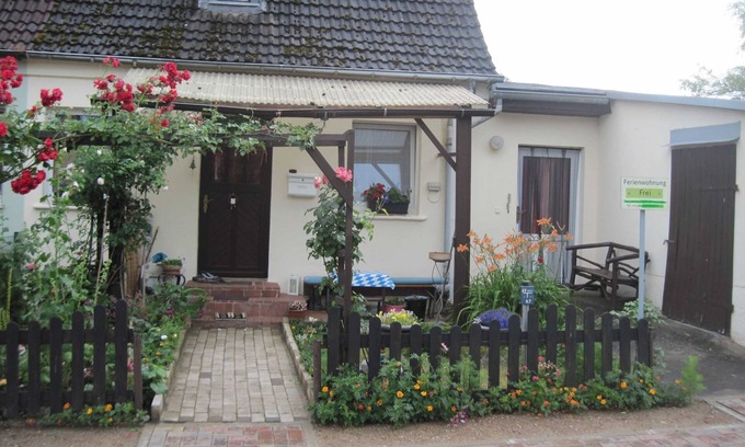 Dobbin-Linstow Appartement | Gemütliche Ferienwohnung, Separater Eingang - Ferienwohnung Tatzel