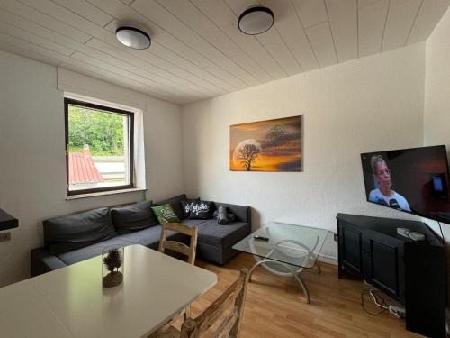 Brohl-Lutzing Appartement | Gemütliche FeWo im 1OG im Haus zur Vulkaneifel Brohl