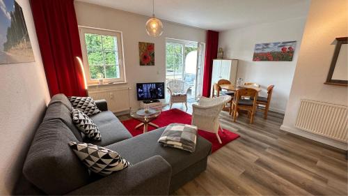 Wischuer Appartement | Gemütliche FeWo mit Balkon nahe der Ostsee - 2 Schlafzimmer