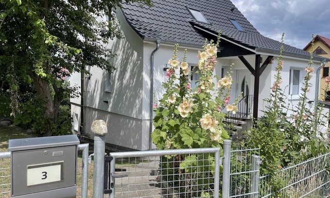 Thiessow Appartement | Gemütliche Parterrewohnung "seeschwalbe" im Ostseebad Thiessow