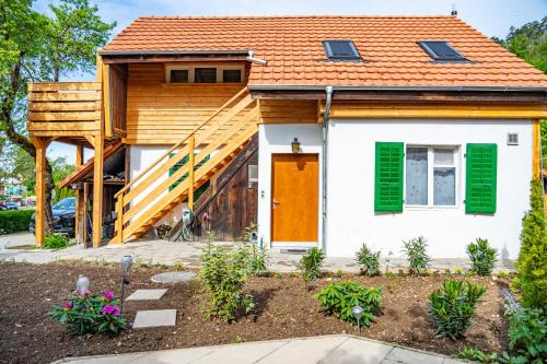 Lengnau Maison | Gemütliche Wohnung mit Terasse und Feuerstelle