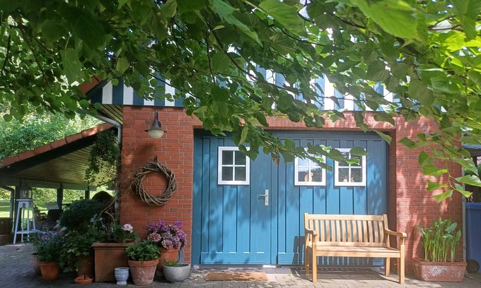 Eckwarden Maison | Gemütliches Haus mit Sauna in Großem Garten,1km zum Meer. Haustierfreundlich!