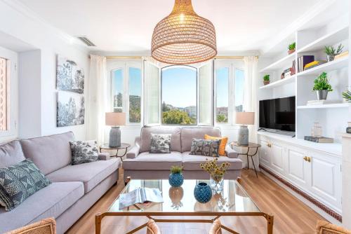 Ensanche Centro Appartement | Genteel Home Plaza de la Marina