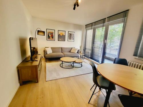 Huchting Appartement | Genter Base - Self Check-In, Smart-TV, Balkon