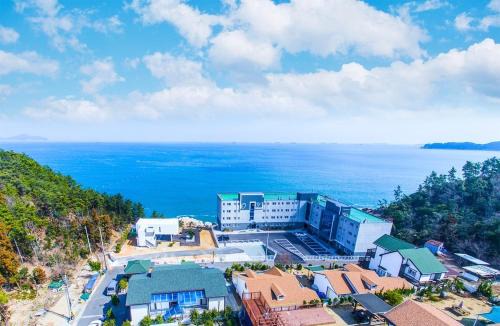 Geoje Maison | Geoje Sky Terrace Pension