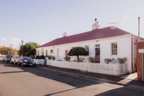 Battery Point Maison | Georgian built Battery Point cottage