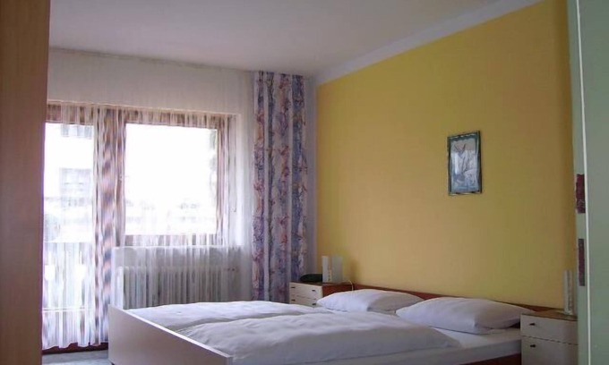 Lehen Appartement | Appartement spacieux avec deux balcons privés et barbecue dans le jardin