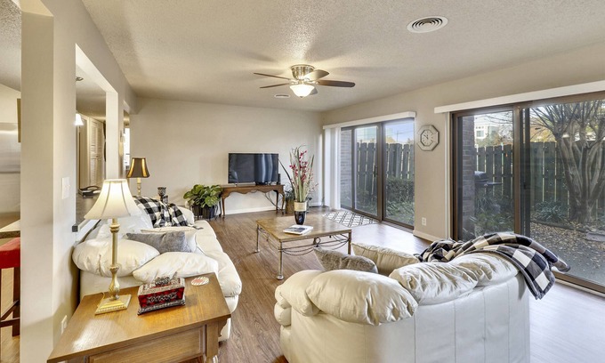 Germantown Copropriété | Germantown 2br Séjours de longue durée