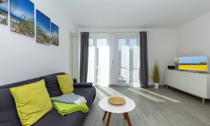 Alt Gaarz Appartement | Geschmackvoll und Hochwertig - Ferienwohnung Ostseeluft