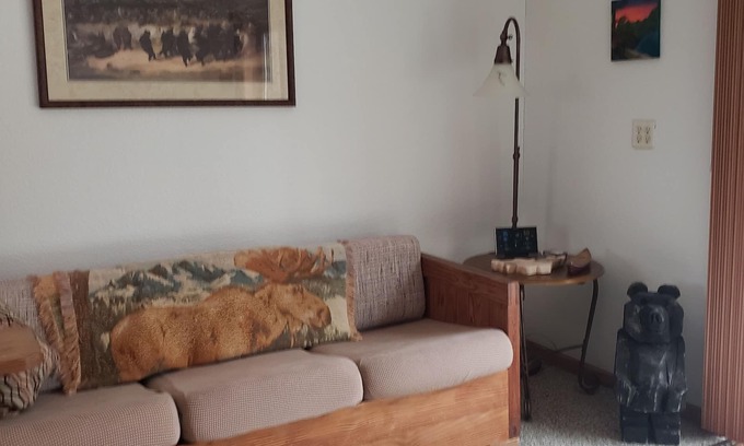 Big Bay Cabine | Get your "U.P" on with this perfect woodsy home near all kinds of fun