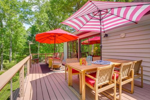 Nellysford Maison | Getaway with Lake Views near Wintergreen Resort!