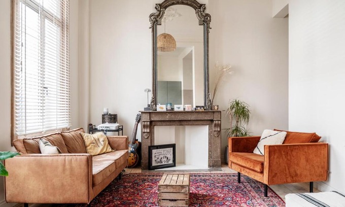 Harmonie Maison | Gezellig gerenoveerd herenhuis in het centrum