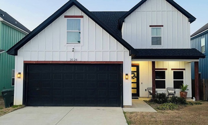 Shreveport Maison | GGI Retreat Modern 2024 built Texas Style 4br/2.5b