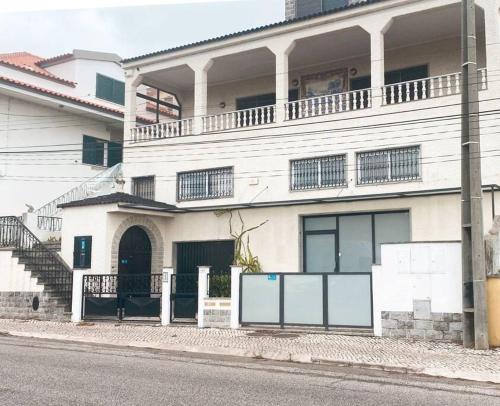 Odivelas Maison | GH Odivelas - Quartos em Casa com Bilhar!
